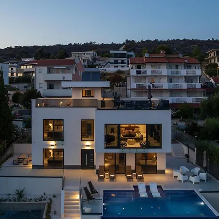 Villa Beautiful Julian Trogir